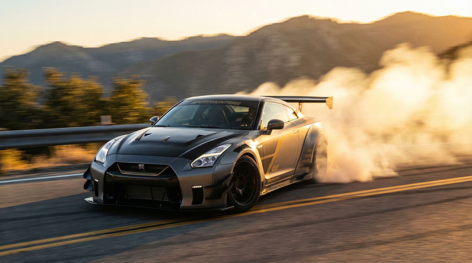 国产主播汽车解说视频